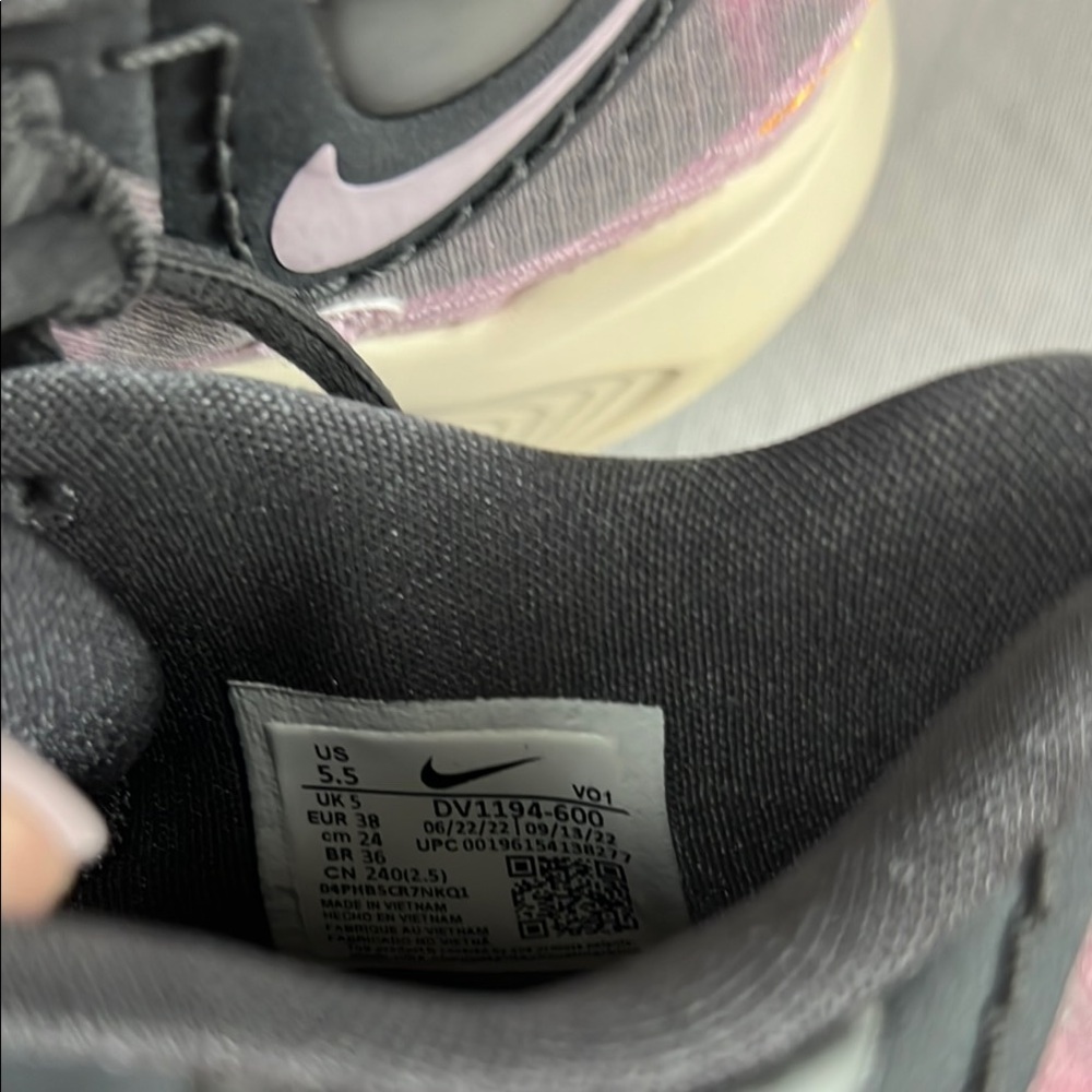 Nike Kyrie 8 ASW ALL STAR Pink and Black Athletic Sneakers with Chunky Midsole - Picture 6 of 6